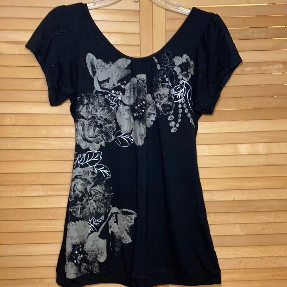 NWT- F21 Beaded Top